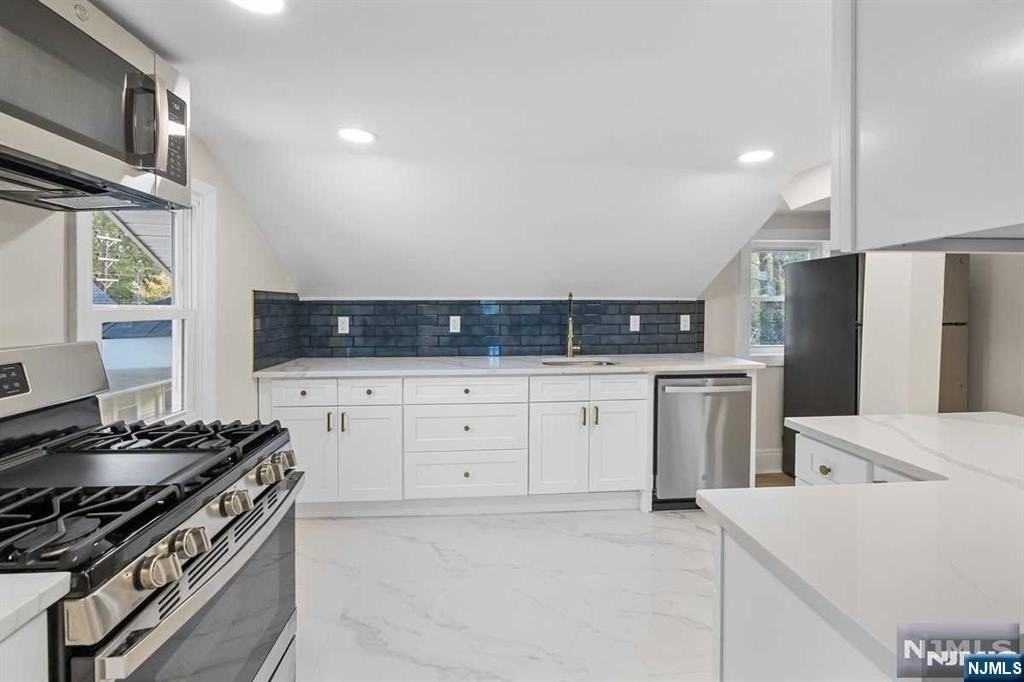 101 Southern Pkwy - Photo 5 of 11