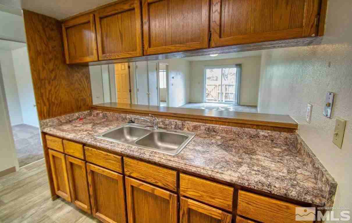 360 Jill Ct Apt 6 - Photo 3 of 9