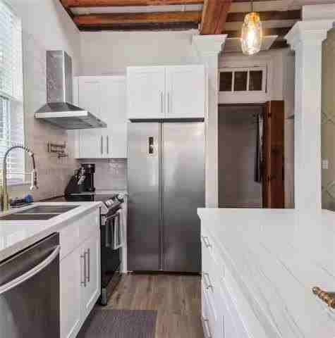 909 N Derbigny St - Photo 2 of 8