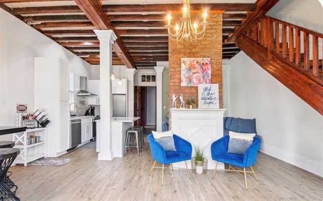 909 N Derbigny St - Photo 5 of 8