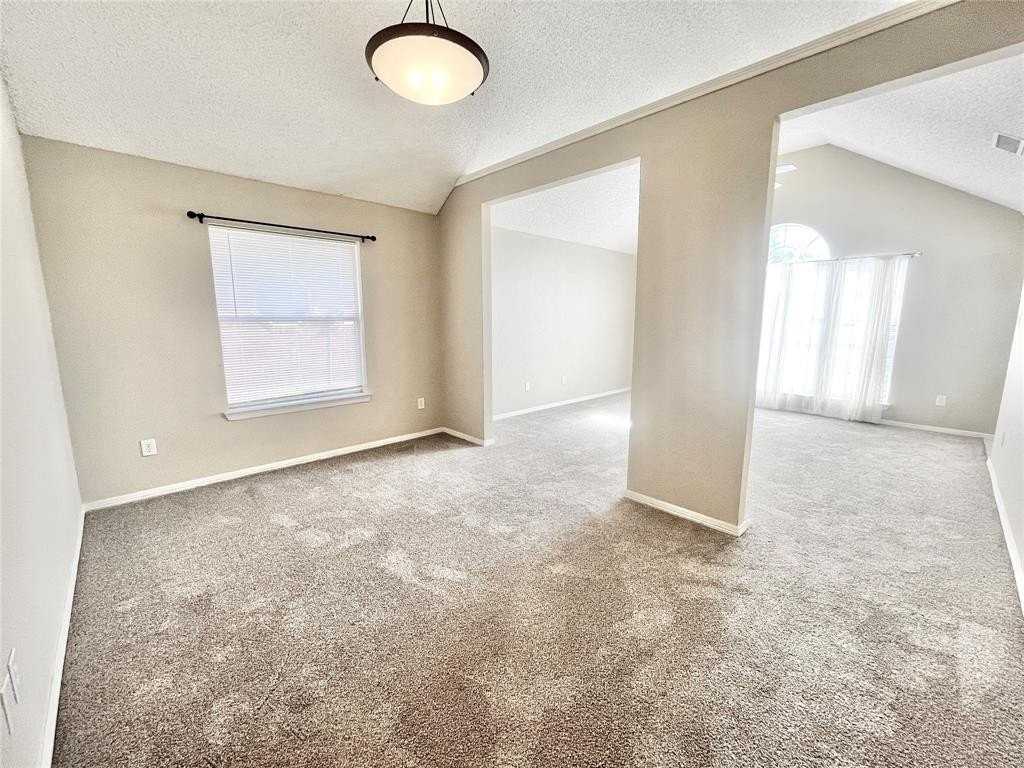 6813 Hadley Dr - Photo 5 of 26