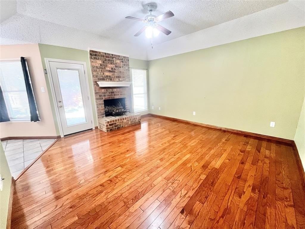 6813 Hadley Dr - Photo 7 of 26