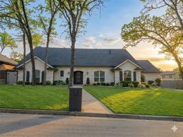 featured image of 2202 Woodsong Trl