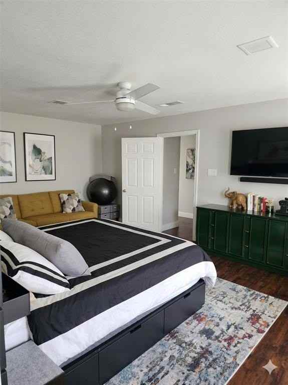 2202 Woodsong Trl - Photo 2 of 12