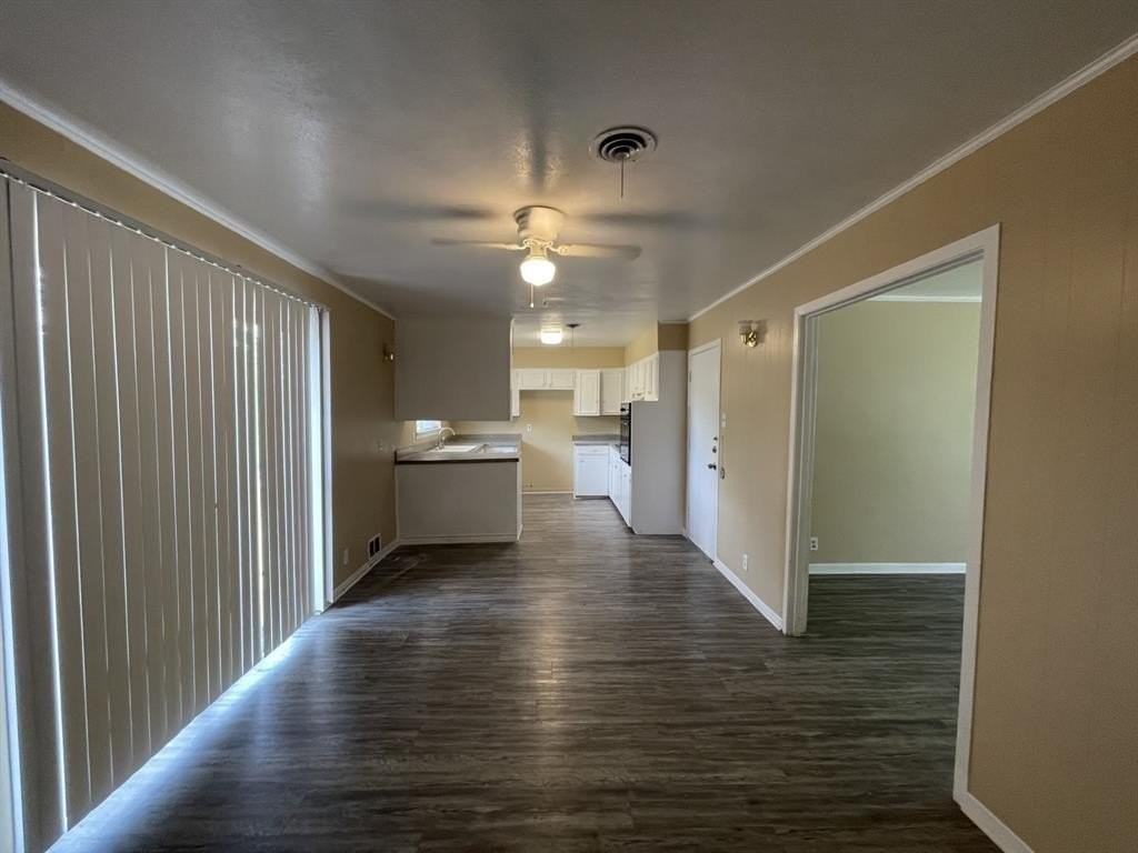 2310 Gilbert Cir - Photo 5 of 12