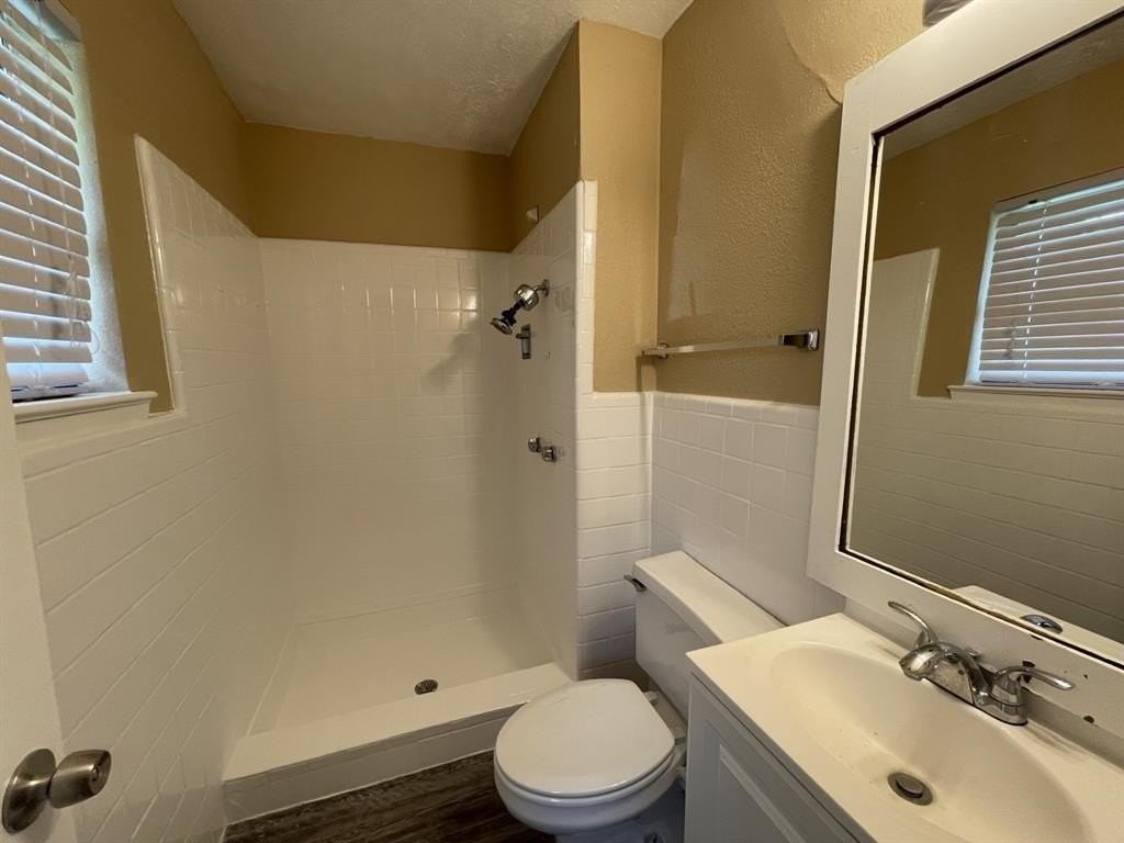 2310 Gilbert Cir - Photo 7 of 12