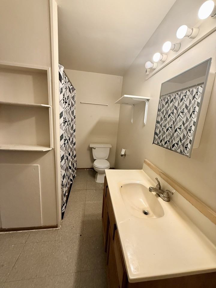 708 East St #1 - Photo 7 of 29