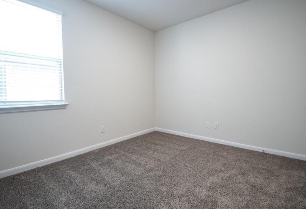 3608 Southbend Dr - Photo 6 of 22