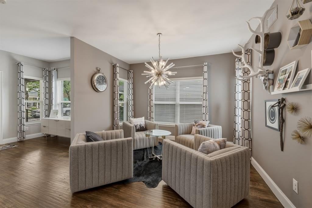 5914 Goodwin Ave - Photo 4 of 32