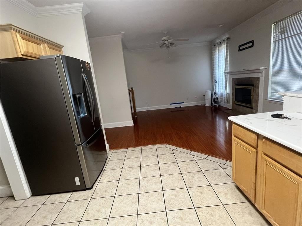 937 Spring Valley Plz - Photo 7 of 19