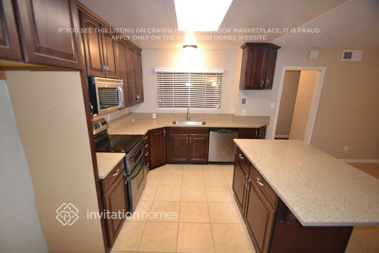 9149 Thilow Dr - Photo 7 of 19