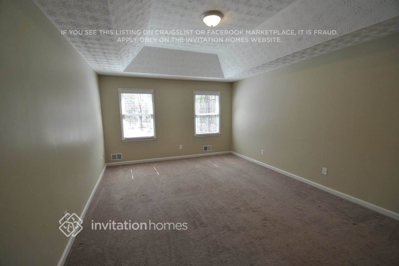 4790 Northbrook Ct - Photo 6 of 12