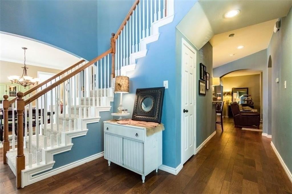 4633 Chandler Dr - Photo 2 of 17