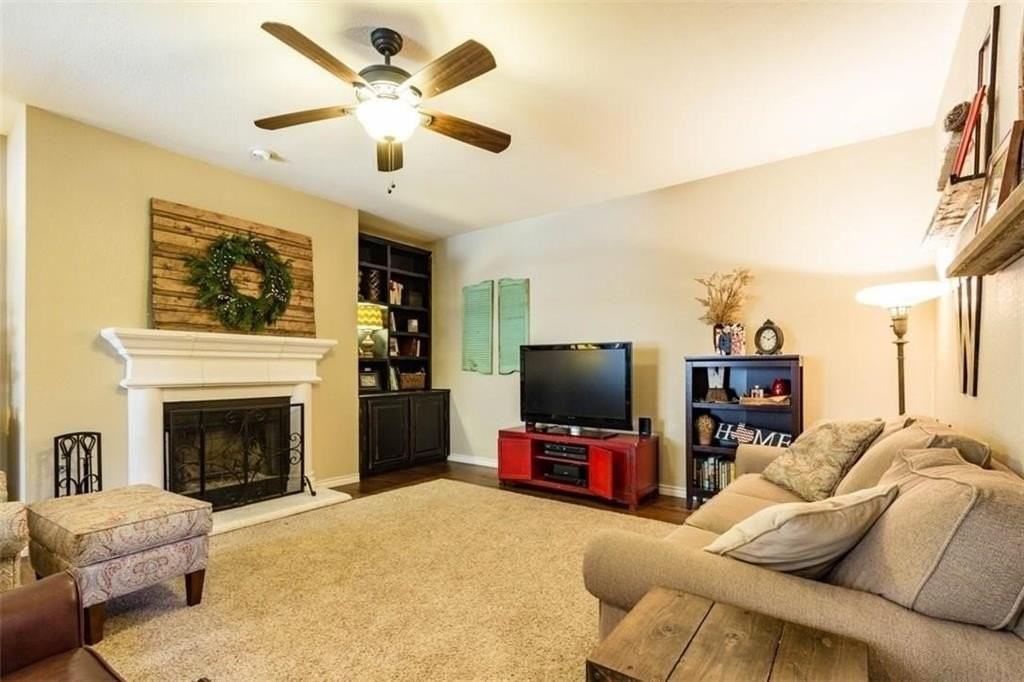 4633 Chandler Dr - Photo 5 of 17