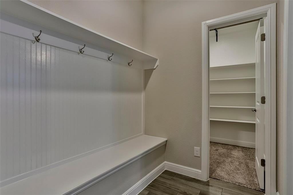 2325 Shorthorn Dr - Photo 4 of 18