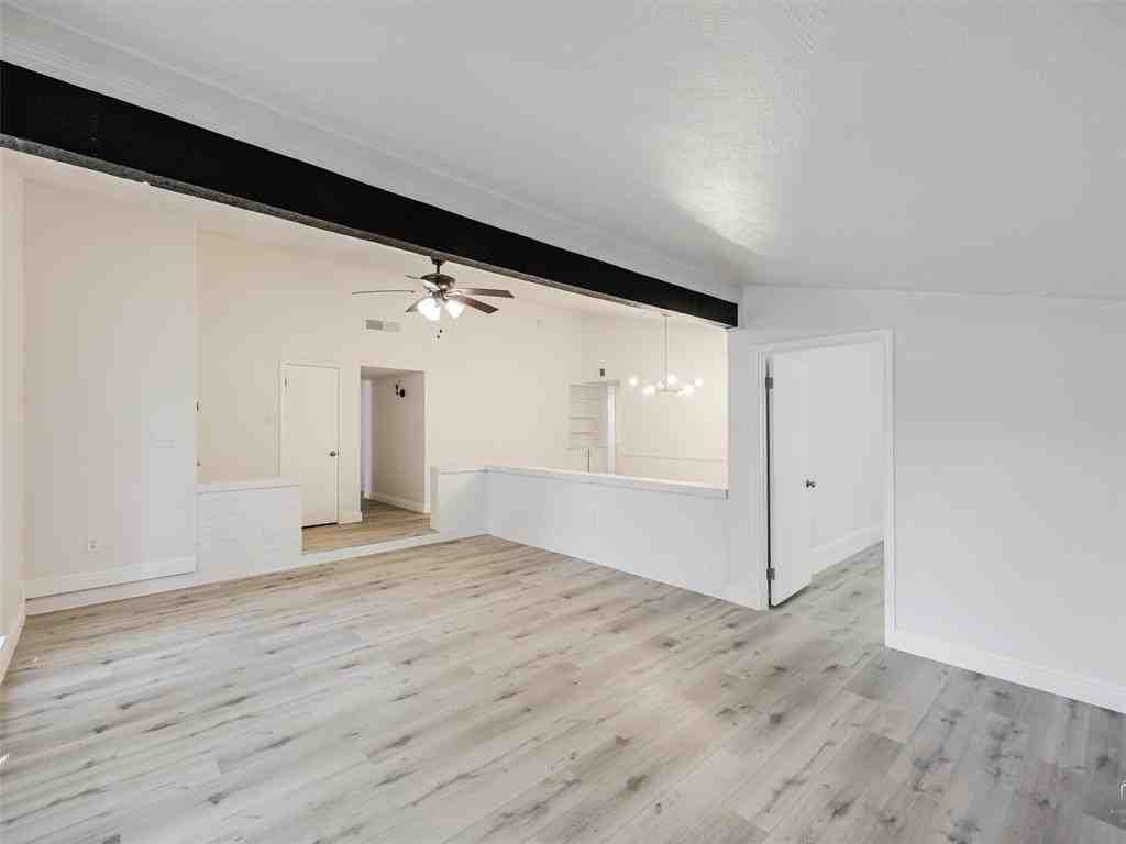 4314 Arrowwood St - Photo 6 of 25