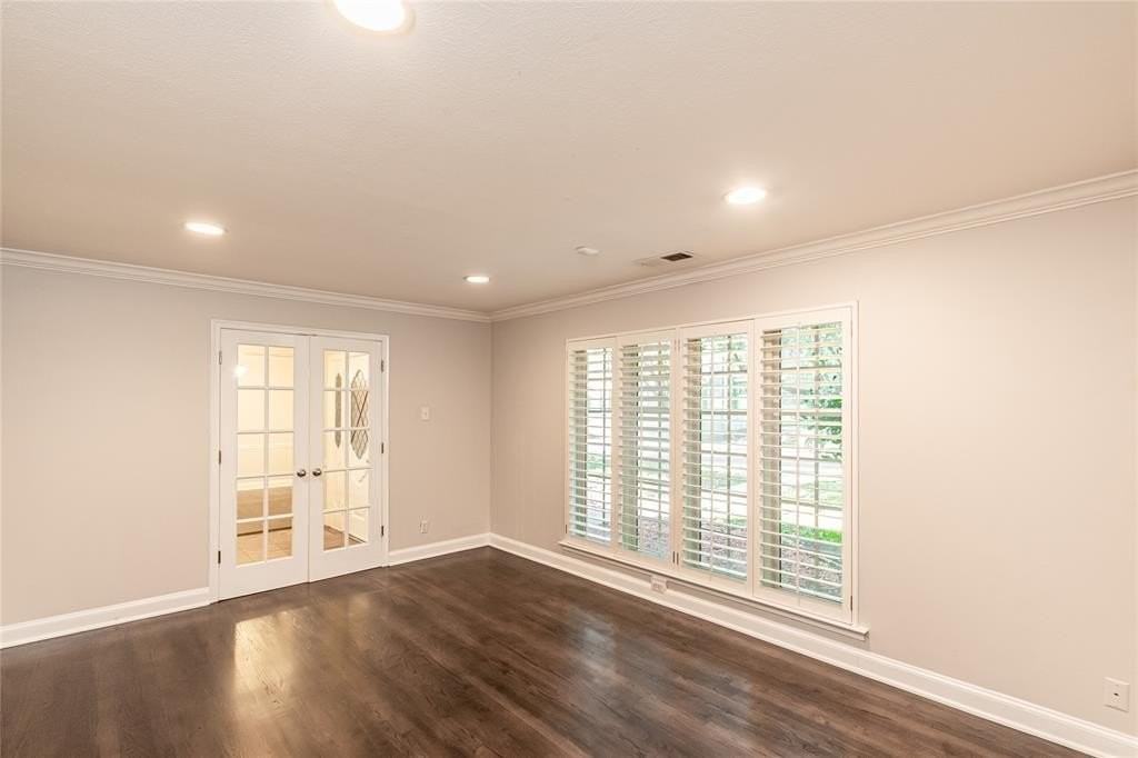 4278 Royal Ridge Dr - Photo 6 of 30