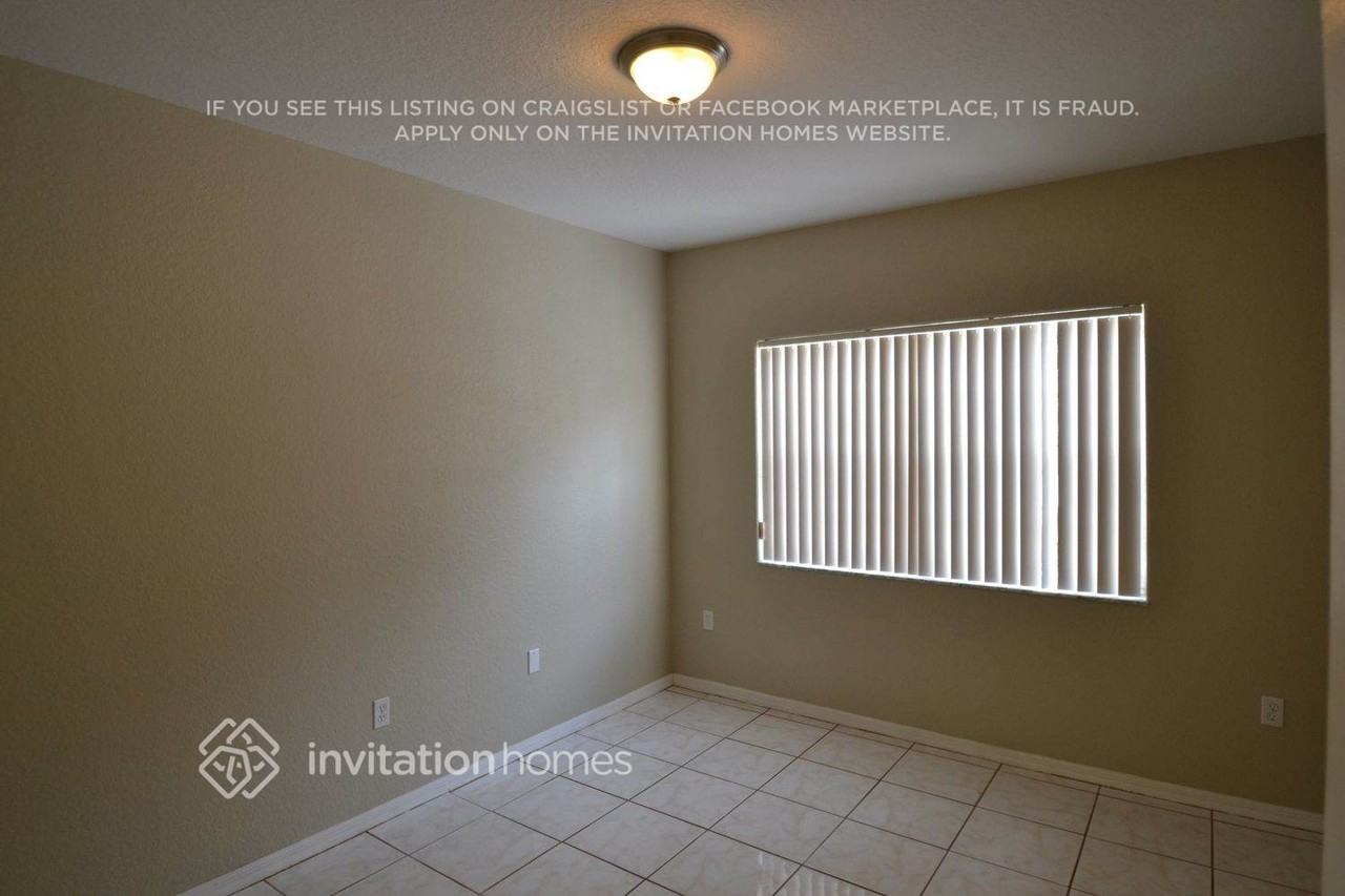 8764 Nw 153rd Ter - Photo 7 of 10