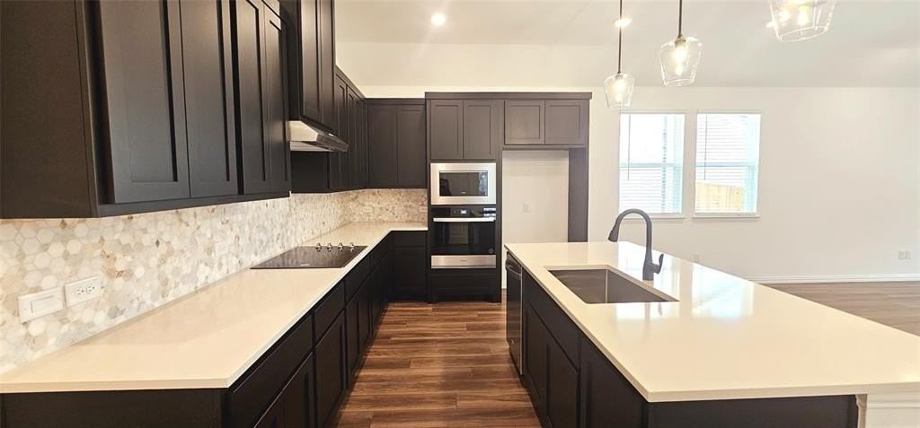 603 Charity Dr - Photo 4 of 33