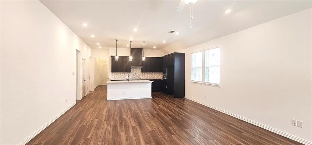 603 Charity Dr - Photo 5 of 33