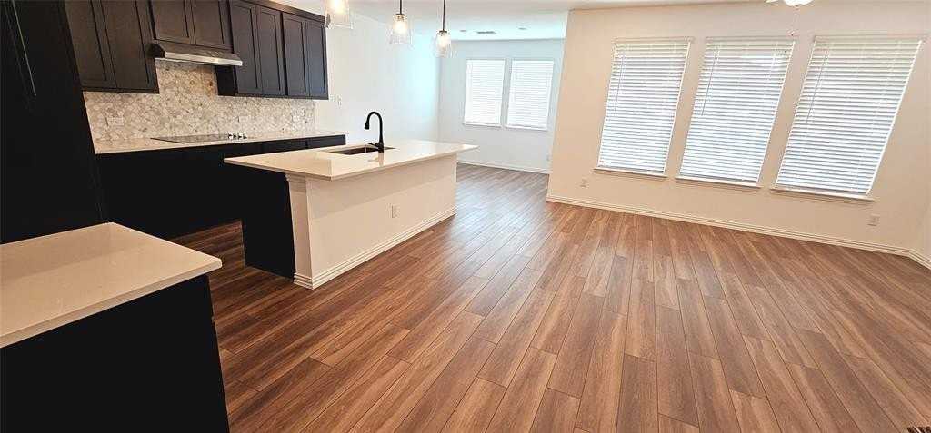 603 Charity Dr - Photo 6 of 33