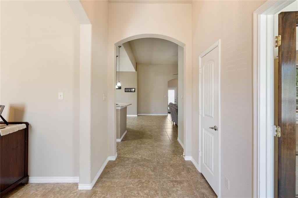 1414 Dhaka Dr - Photo 6 of 34