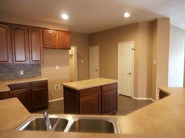 9841 Wild Ginger Dr - Photo 7 of 10