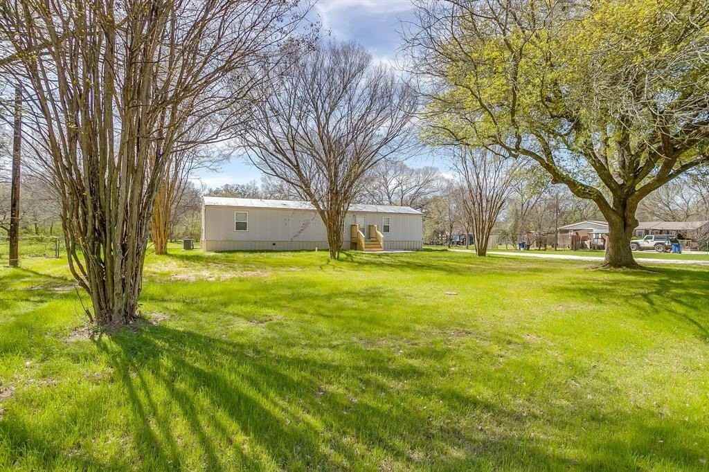 1948 Lariat Ln - Photo 3 of 36