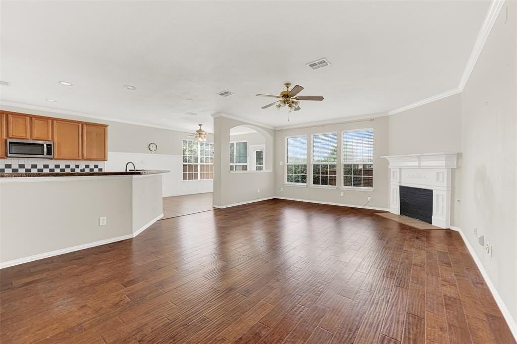 509 Lochwood Dr - Photo 6 of 25