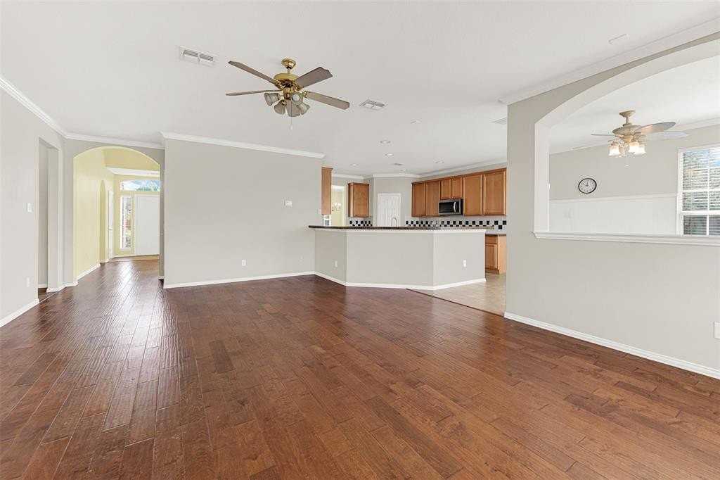 509 Lochwood Dr - Photo 7 of 25