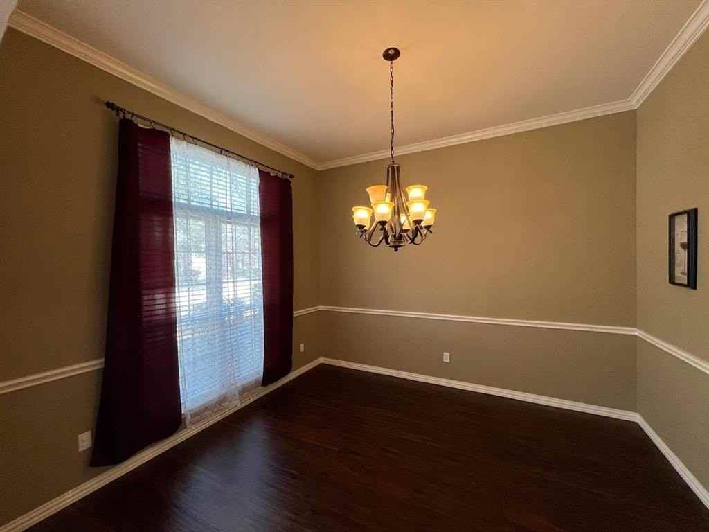 311 Cordova Dr - Photo 3 of 20