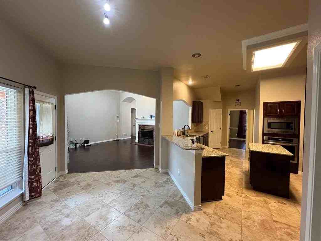 311 Cordova Dr - Photo 5 of 20