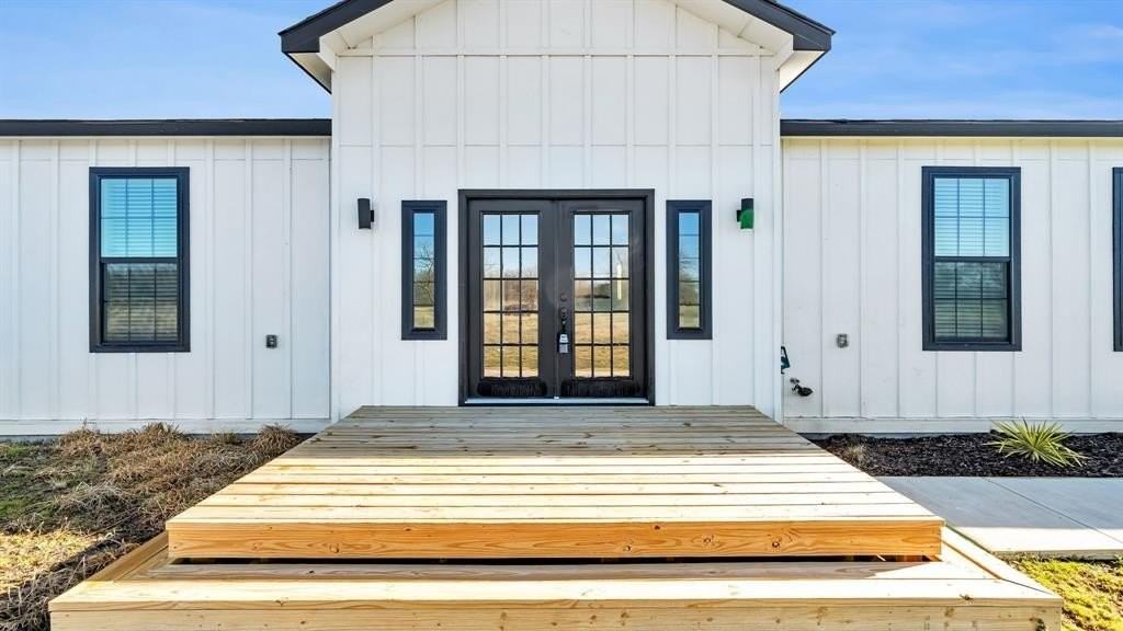 5502 County Road 2646 - Photo 4 of 32