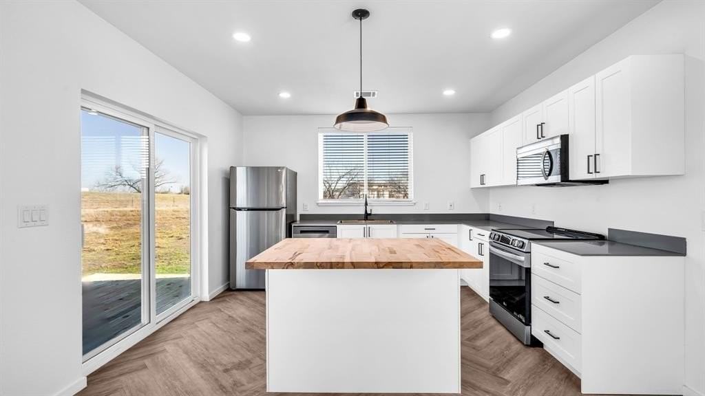 5502 County Road 2646 - Photo 7 of 32