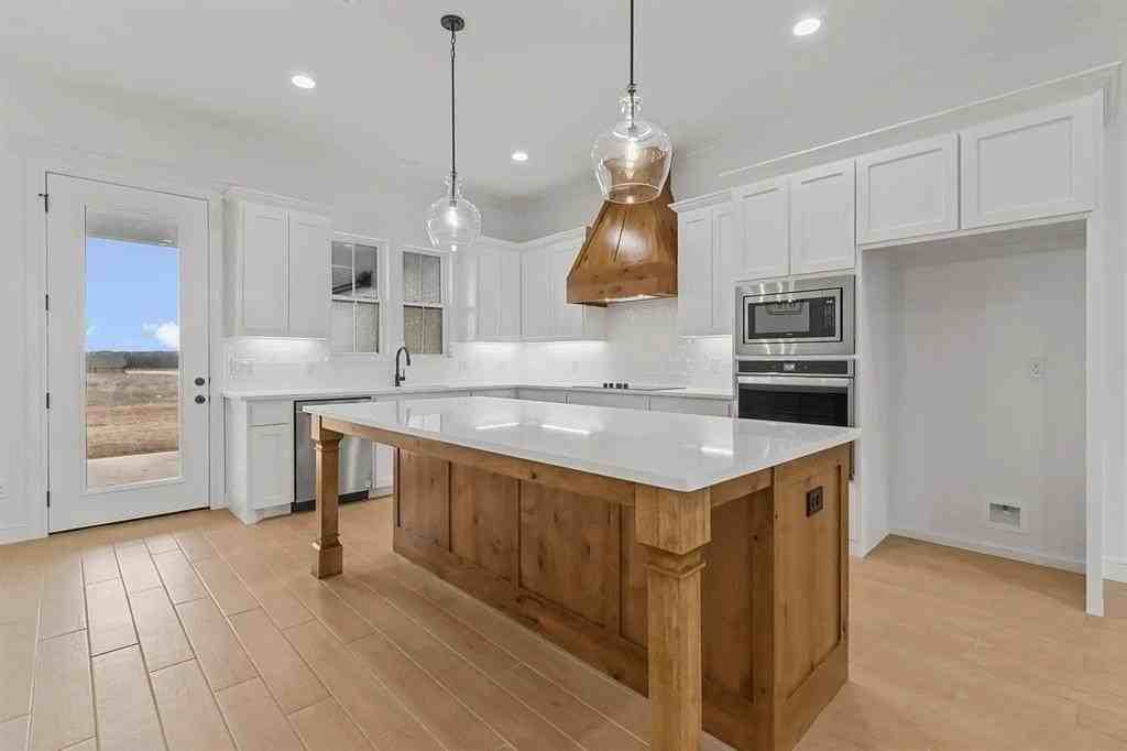 420 Olde Towne Rd - Photo 2 of 16