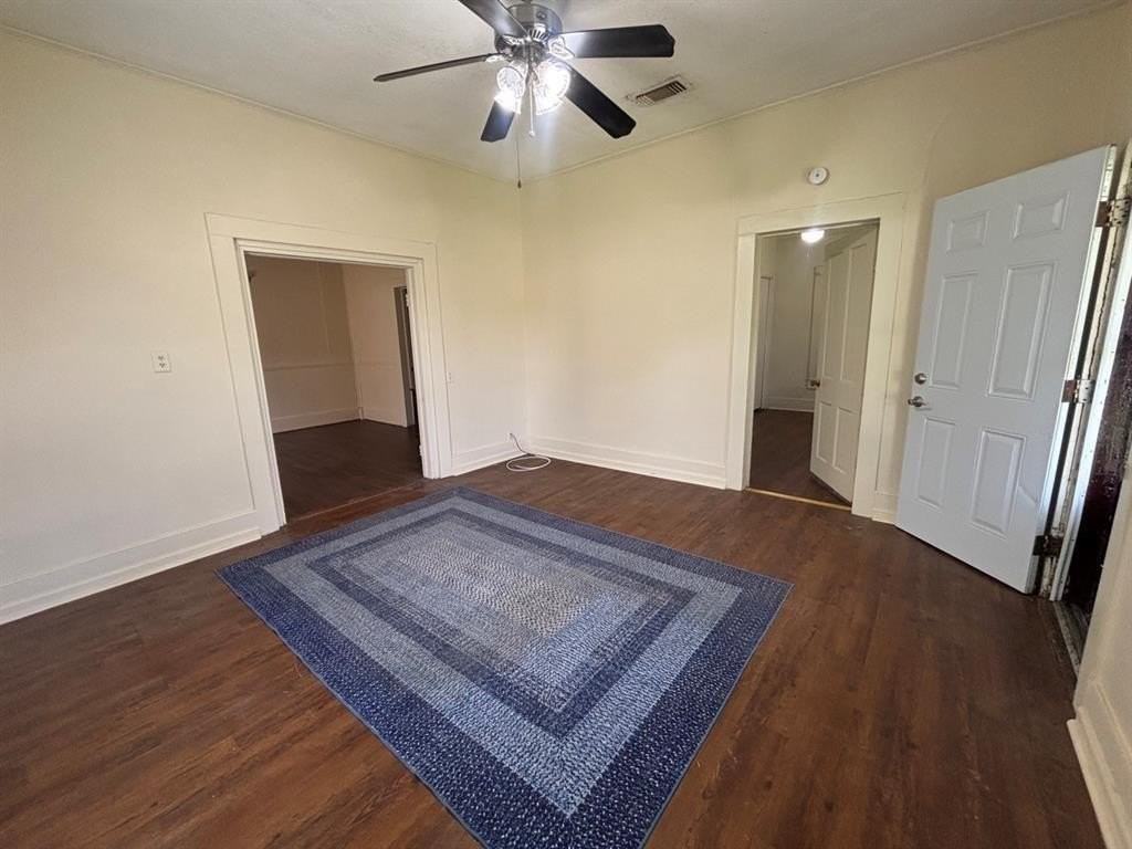 376 W Walters St - Photo 5 of 19