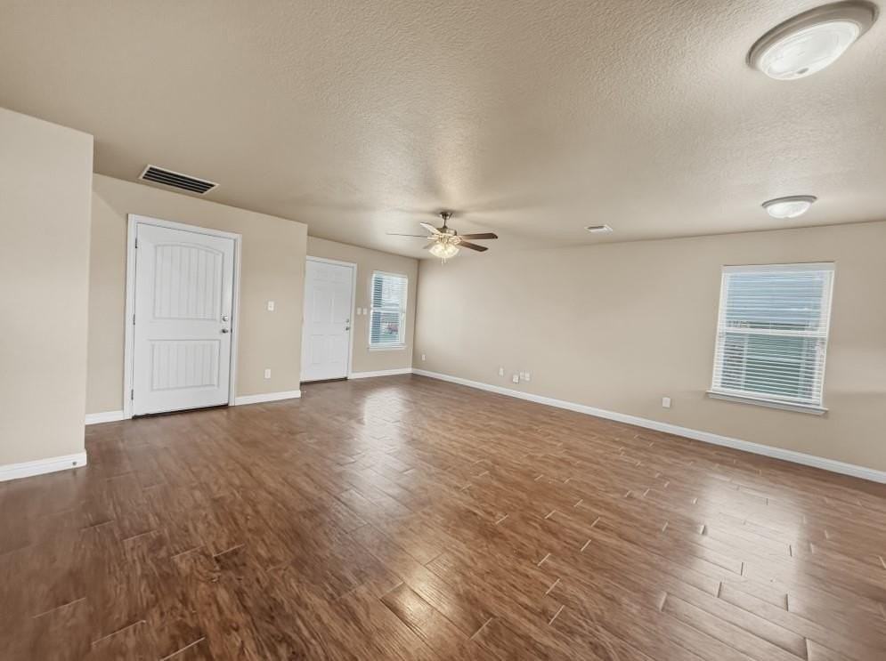 3019 Weave Ct - Photo 6 of 32