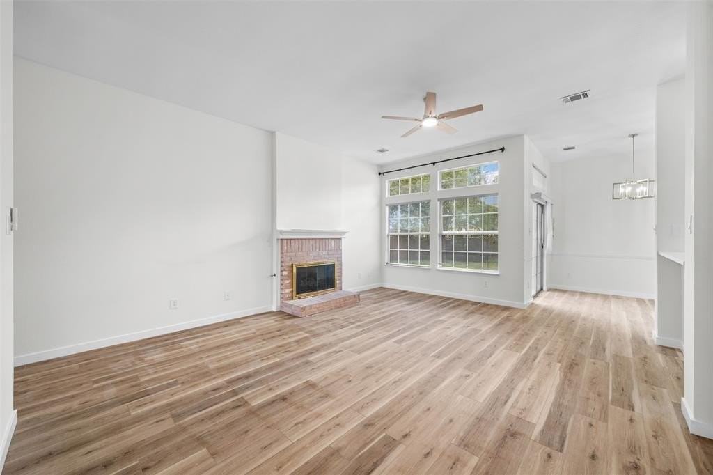 3841 Pine Valley Dr - Photo 4 of 16