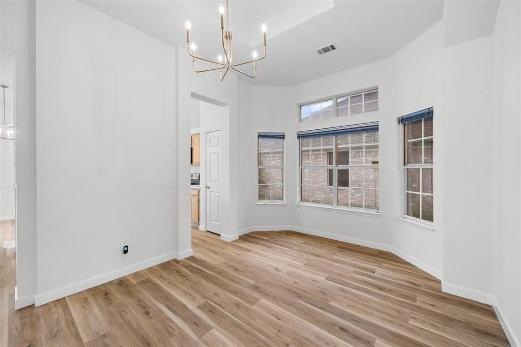 3841 Pine Valley Dr - Photo 5 of 16