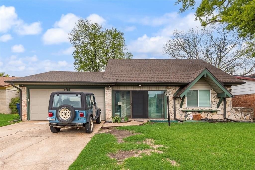 4525 Ancilla Dr - Photo 2 of 19