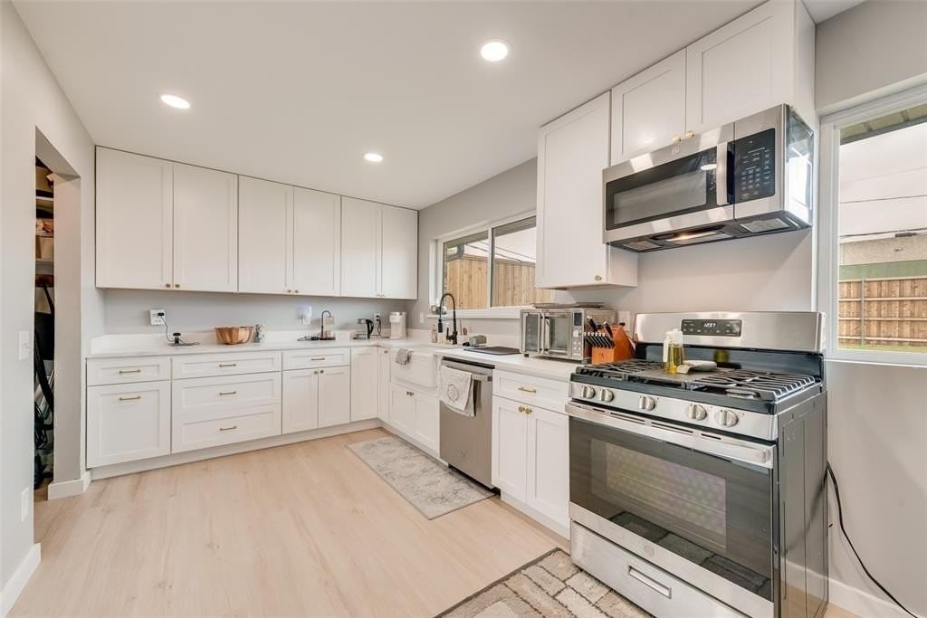 4525 Ancilla Dr - Photo 7 of 19