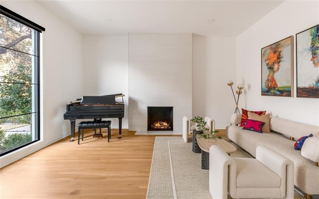 4201 Potomac Ave - Photo 3 of 31