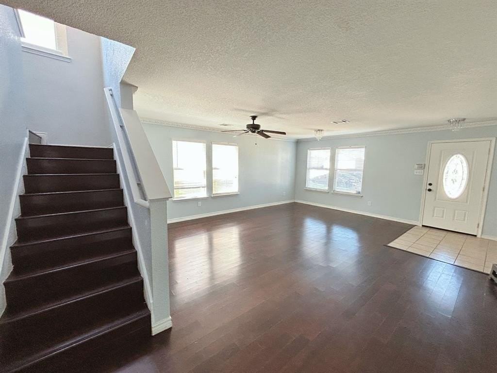 8008 Hidden Oaks Dr - Photo 4 of 24