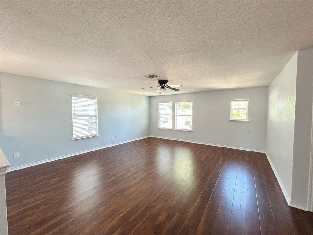 8008 Hidden Oaks Dr - Photo 6 of 24