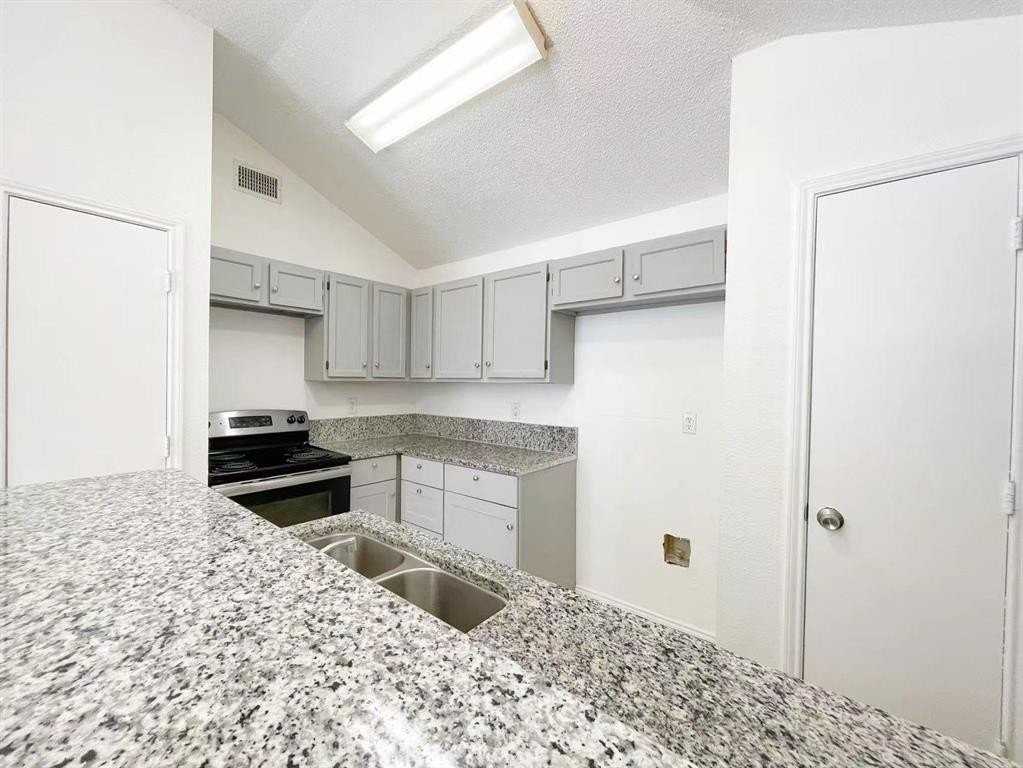 6707 Poppy Ct - Photo 6 of 13