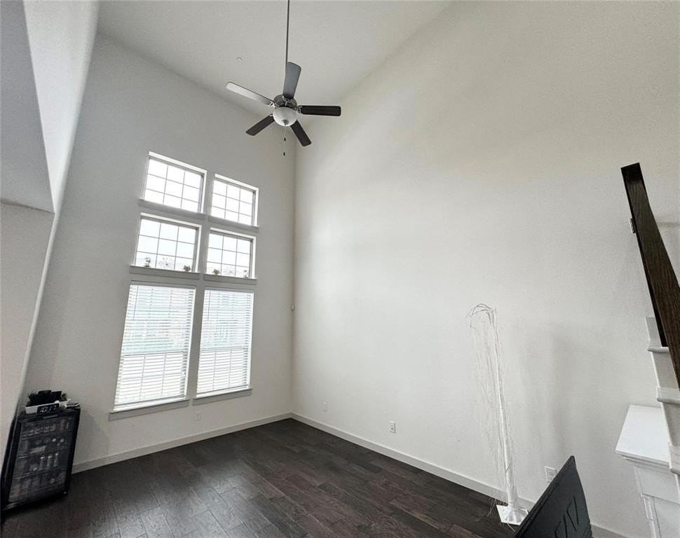 4825 Paddock Trl - Photo 2 of 17