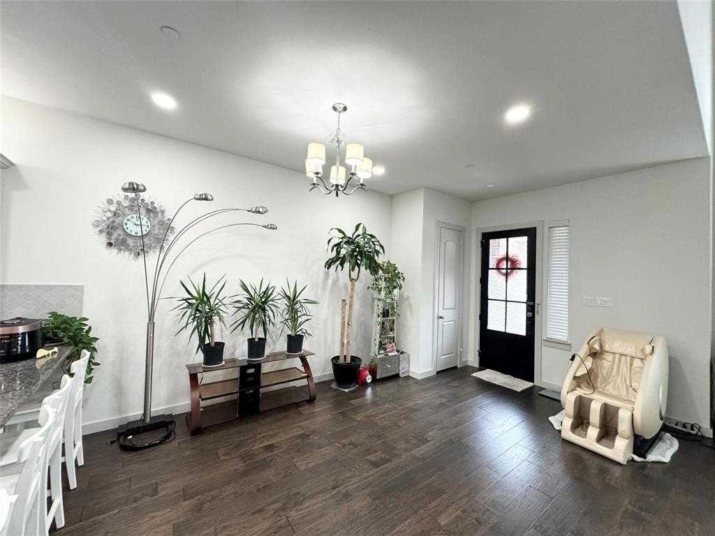 4825 Paddock Trl - Photo 4 of 17