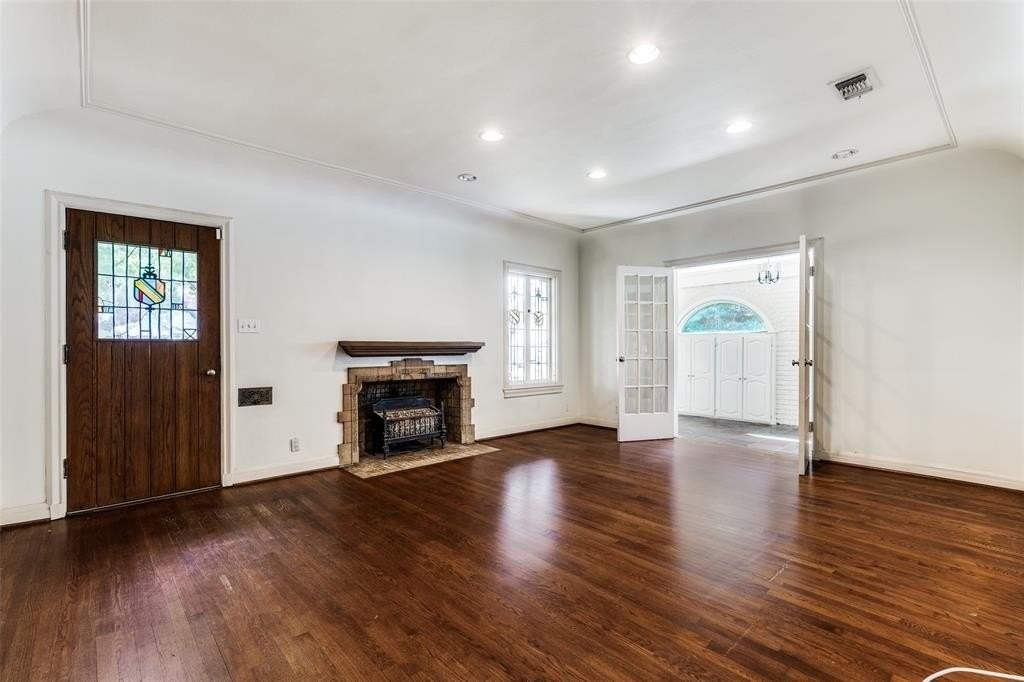 4415 Southern Ave - Photo 2 of 12