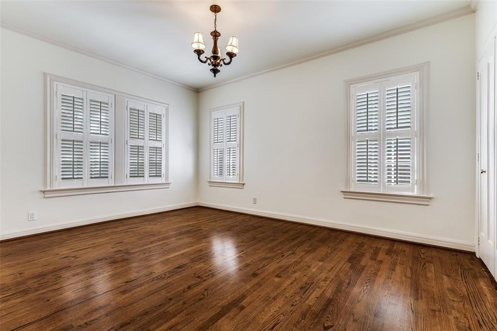 4415 Southern Ave - Photo 7 of 12