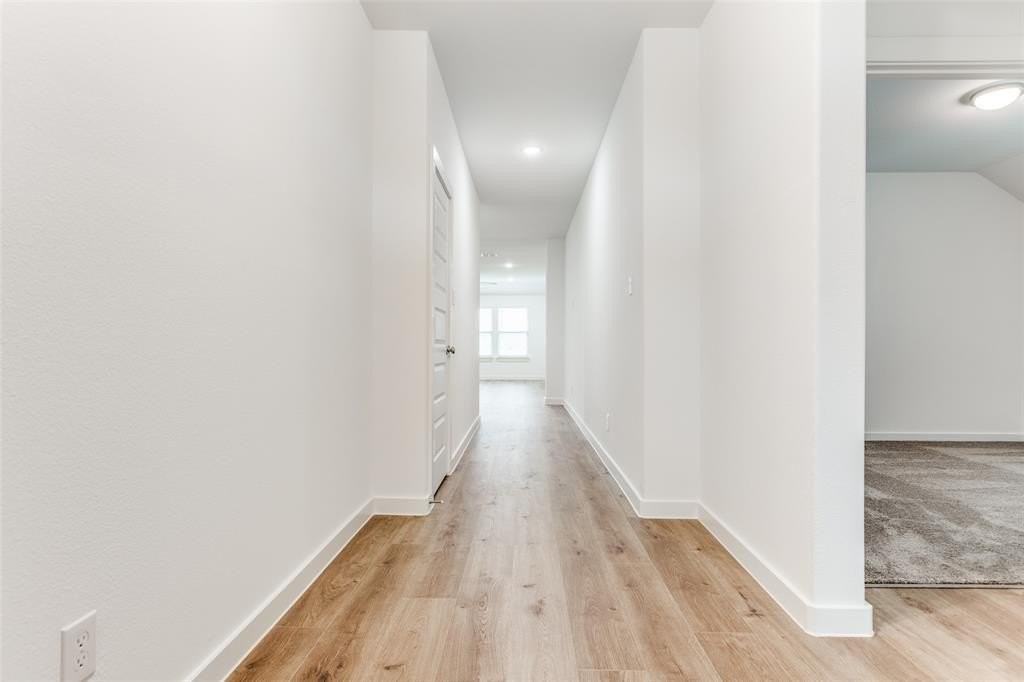 4923 Bellhurst Dr - Photo 2 of 25